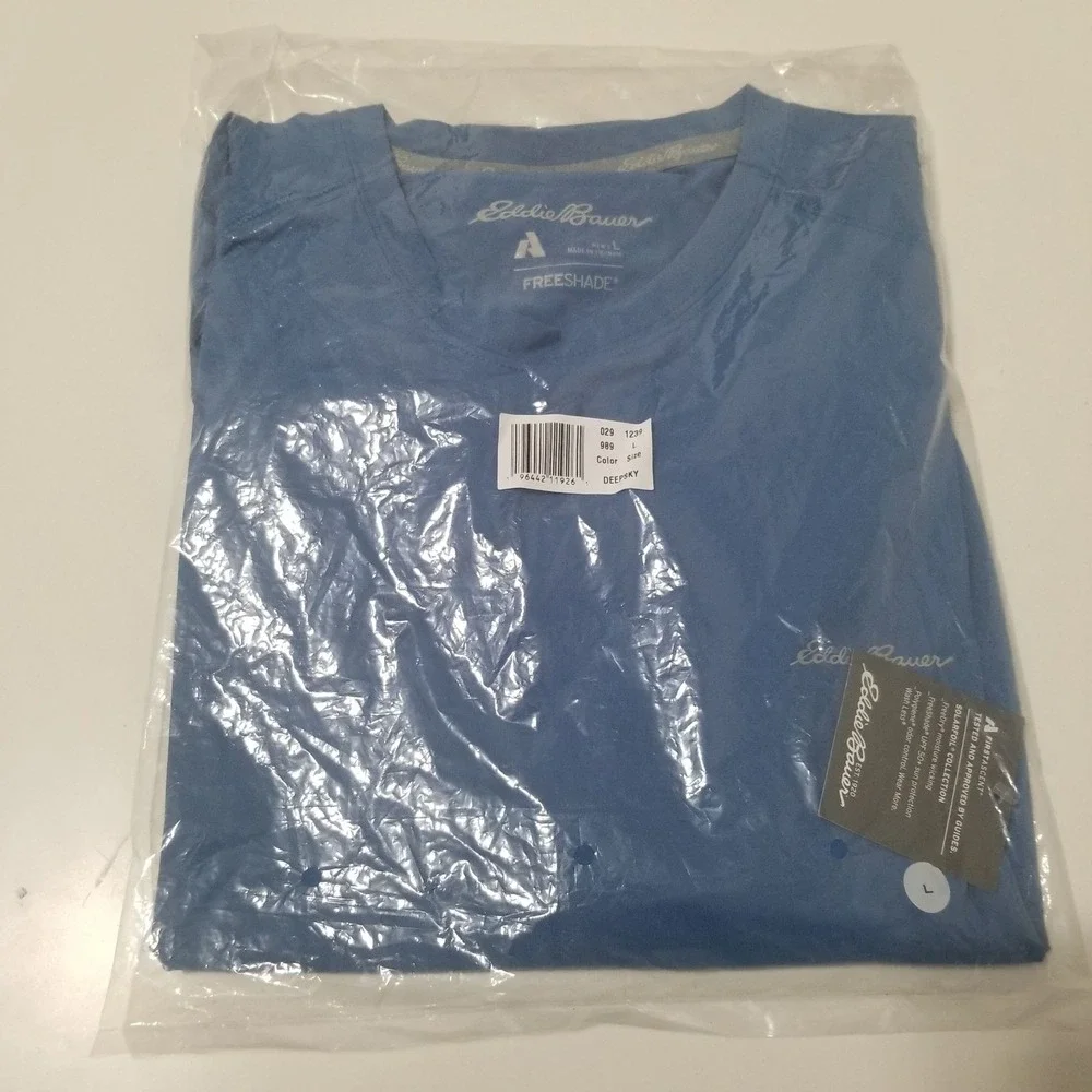Eddie Bauer Men's Long-Sleeve Solarfoil UPF 2.0 Crew in Deep‎ Sky - Size Large - Picture 2 of 5